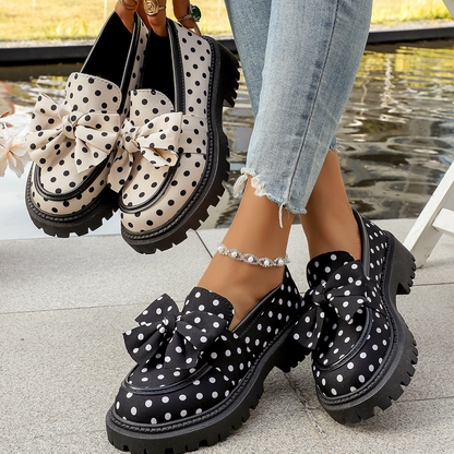 👞 50% SLEVA! ⏰ Dámské loafers s plochou podrážkou s puntíkatým vzorem a mašlí – Pohodlné roztomilé a perfektní na každodenní nošení i do kanceláře 🎀