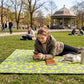 🧺 Oblíbený u 10 000+ rodin – Extra velká voděodolná pikniková deka – 3vrstvý tepelný komfort, 200x200cm, skládací s úchytem