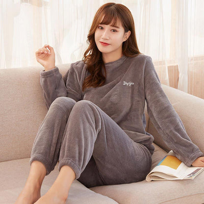 Ensemble de pyjama ample et douillet en peluche corail pour femmes