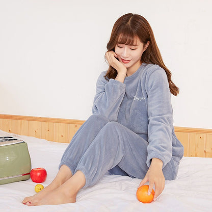 Ensemble de pyjama ample et douillet en peluche corail pour femmes