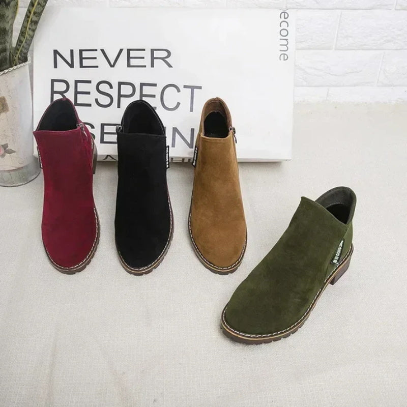 👢 Bottines à talon bas et fermeture éclair latérale pour femme